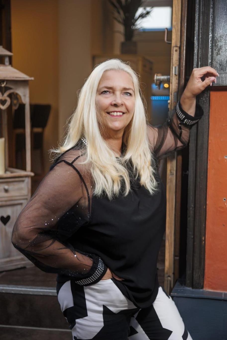 Danis Schlossschaenke 西梅尔恩 外观 照片